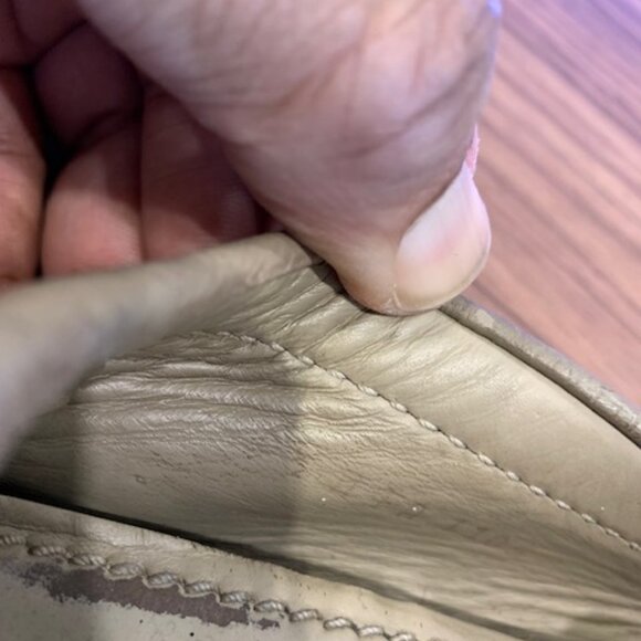 Louis Vuitton Men's Tan Monte Carlo Loafers - Picture 5 of 7